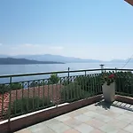 Rosebud فيلة *